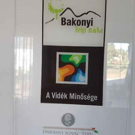 Erzsebet Vendeghaz Апартаменты Csesznek